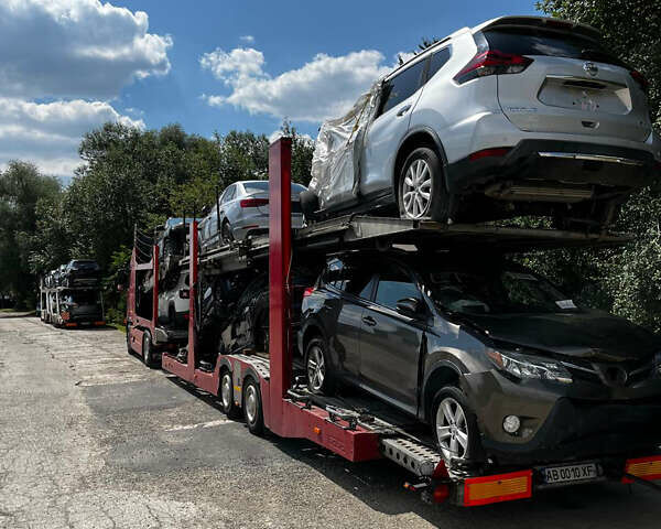 Червоний Вольво FH 13, об'ємом двигуна 12.78 л та пробігом 1 тис. км за 55000 $, фото 9 на Automoto.ua