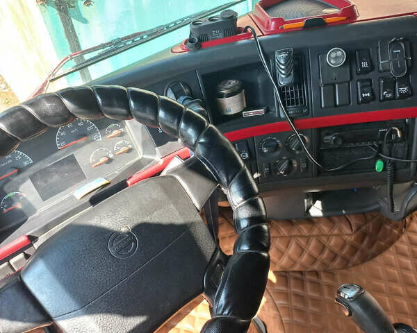 Червоний Вольво FH 13, об'ємом двигуна 12 л та пробігом 180 тис. км за 14000 $, фото 7 на Automoto.ua