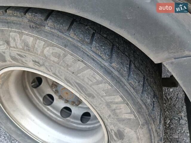 Красный Вольво FH 13, объемом двигателя 12.8 л и пробегом 2 тыс. км за 18500 $, фото 12 на Automoto.ua