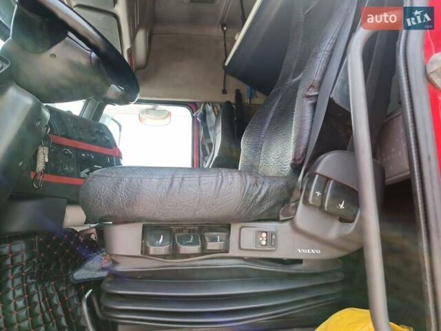 Красный Вольво FH 13, объемом двигателя 12.8 л и пробегом 2 тыс. км за 18500 $, фото 23 на Automoto.ua