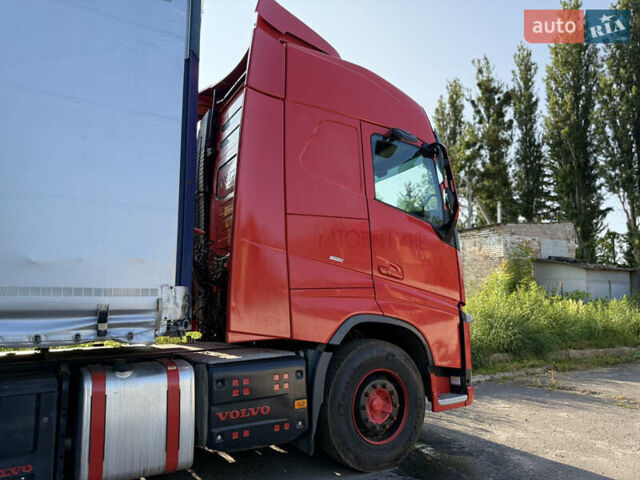Червоний Вольво FH 13, об'ємом двигуна 12.78 л та пробігом 429 тис. км за 42000 $, фото 3 на Automoto.ua
