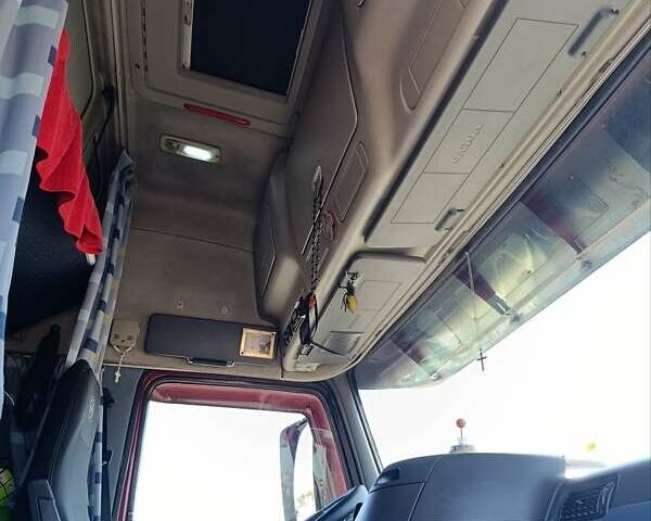 Красный Вольво FH 13, объемом двигателя 12.78 л и пробегом 1 тыс. км за 12000 $, фото 9 на Automoto.ua