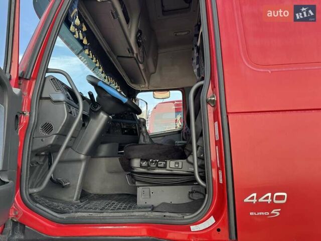 Червоний Вольво FH 13, об'ємом двигуна 0 л та пробігом 1 тис. км за 8600 $, фото 8 на Automoto.ua