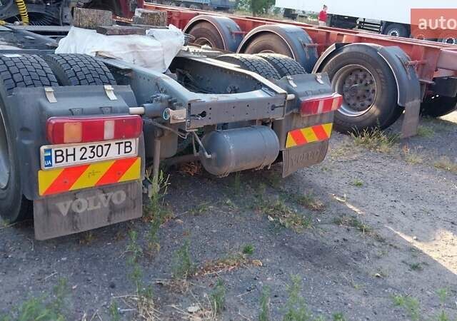 Красный Вольво FH 13, объемом двигателя 12.8 л и пробегом 1 тыс. км за 13500 $, фото 10 на Automoto.ua