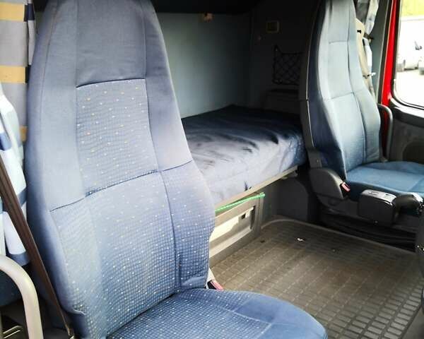 Червоний Вольво FH 13, об'ємом двигуна 12.78 л та пробігом 130 тис. км за 21283 $, фото 13 на Automoto.ua