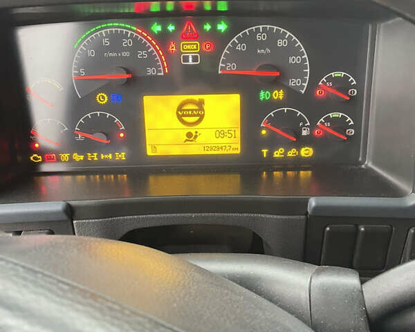 Червоний Вольво FH 13, об'ємом двигуна 0 л та пробігом 1 тис. км за 15000 $, фото 6 на Automoto.ua