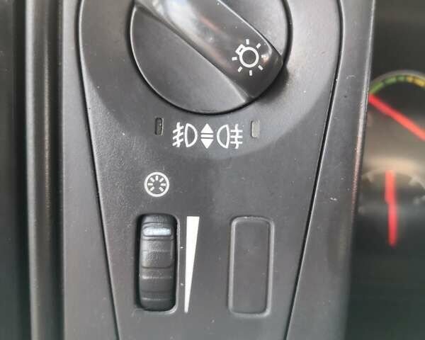 Червоний Вольво FH 13, об'ємом двигуна 12.78 л та пробігом 130 тис. км за 21283 $, фото 15 на Automoto.ua