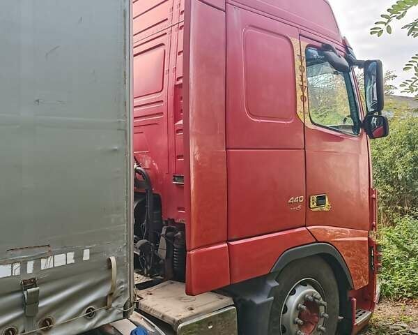 Вольво FH 13 2009 в Нововолынск на Automoto.ua Красный Вольво FH 13, объемом двигателя 12.78 л и пробегом 2 тыс. км за 14000 $, фото 4 на Automoto.ua