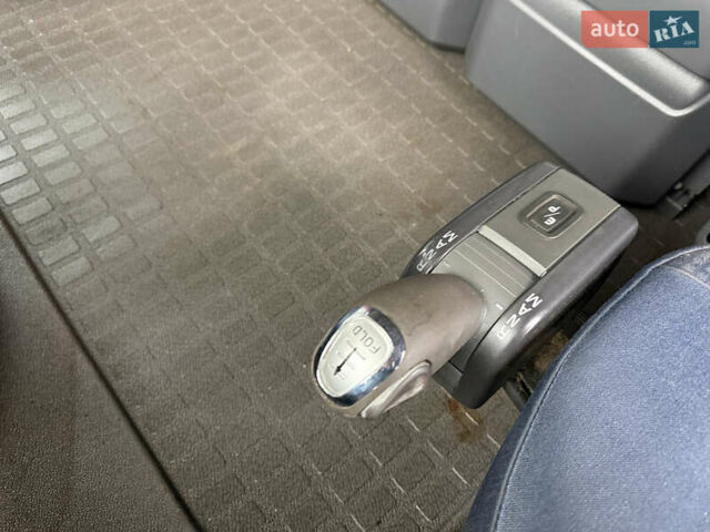 Красный Вольво FH 13, объемом двигателя 12.78 л и пробегом 1000 тыс. км за 18899 $, фото 22 на Automoto.ua