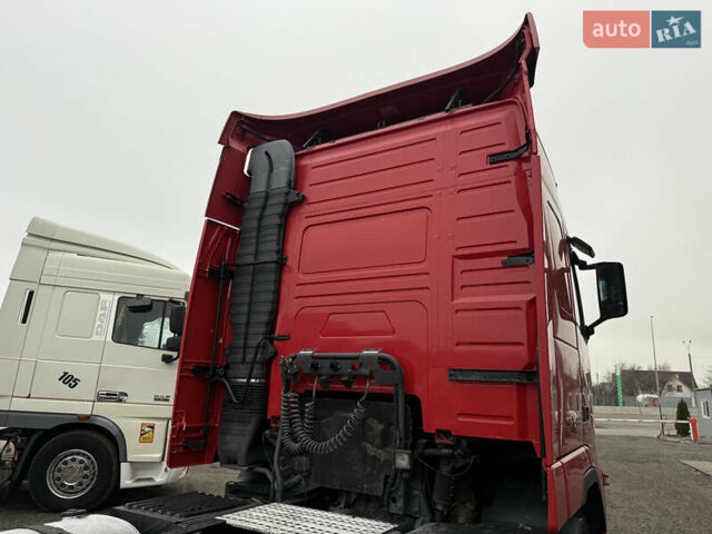 Красный Вольво FH 13, объемом двигателя 12.78 л и пробегом 1000 тыс. км за 18899 $, фото 12 на Automoto.ua