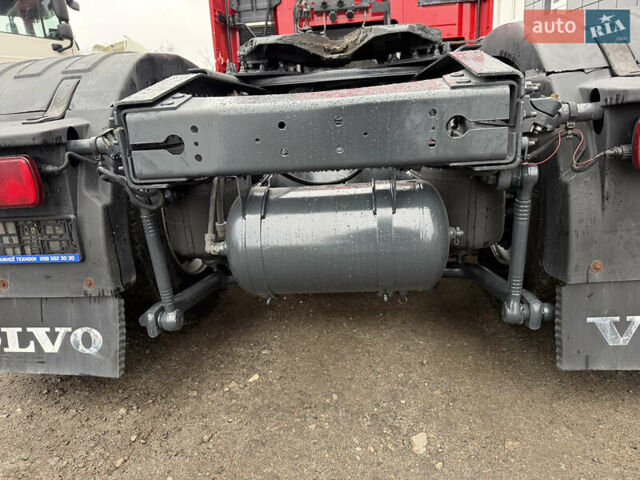 Красный Вольво FH 13, объемом двигателя 12.78 л и пробегом 1000 тыс. км за 18899 $, фото 14 на Automoto.ua