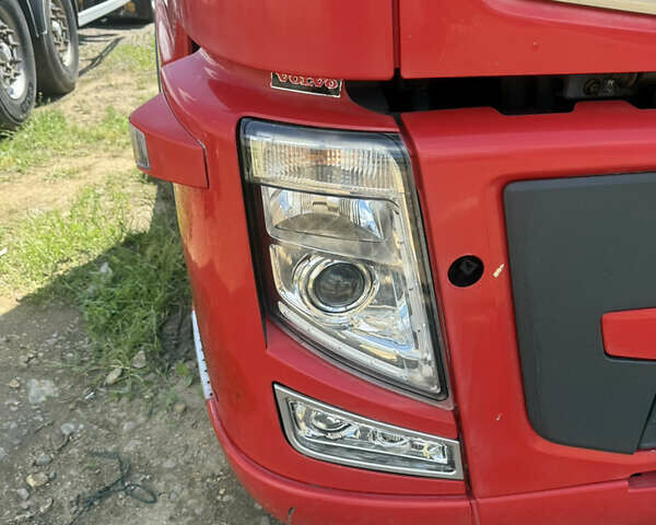 Червоний Вольво FH 13, об'ємом двигуна 12.78 л та пробігом 940 тис. км за 21000 $, фото 20 на Automoto.ua