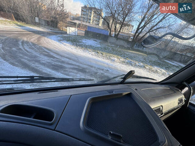 Червоний Вольво FH 13, об'ємом двигуна 12.78 л та пробігом 305 тис. км за 24000 $, фото 4 на Automoto.ua