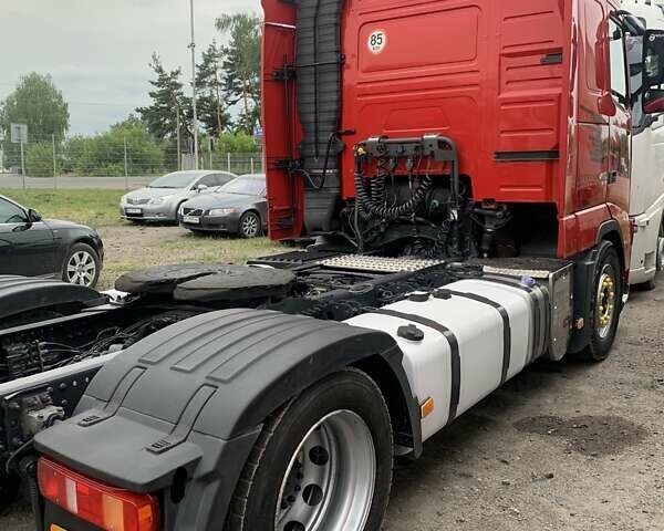Красный Вольво FH 13, объемом двигателя 12.78 л и пробегом 1 тыс. км за 19900 $, фото 7 на Automoto.ua
