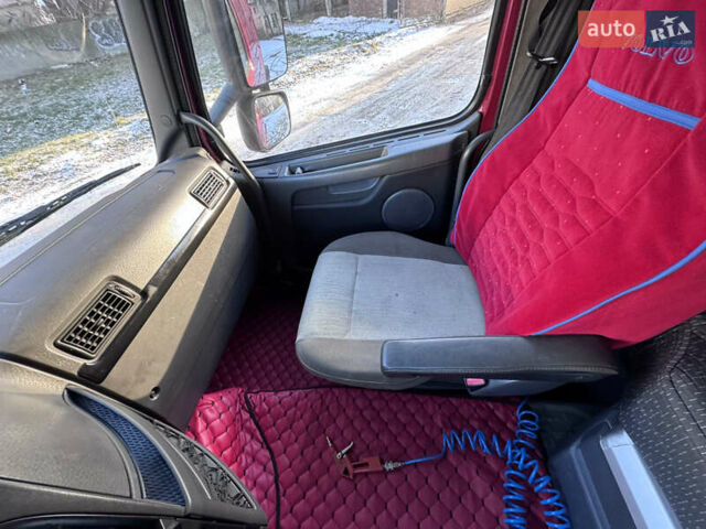 Червоний Вольво FH 13, об'ємом двигуна 12.78 л та пробігом 305 тис. км за 24000 $, фото 6 на Automoto.ua