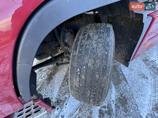 Червоний Вольво FH 13, об'ємом двигуна 12.78 л та пробігом 305 тис. км за 24000 $, фото 14 на Automoto.ua