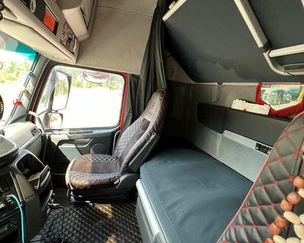 Красный Вольво FH 13, объемом двигателя 12.8 л и пробегом 1 тыс. км за 21000 $, фото 16 на Automoto.ua