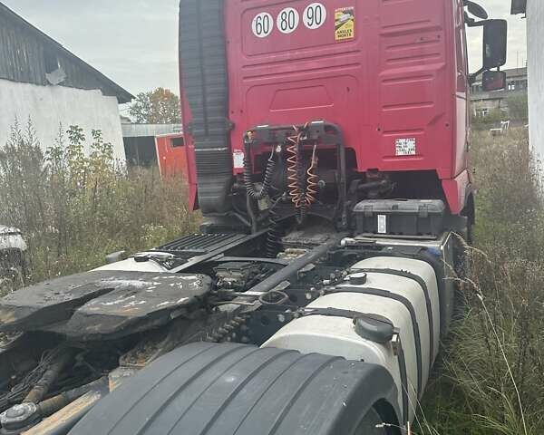 Красный Вольво FH 13, объемом двигателя 0 л и пробегом 620 тыс. км за 23999 $, фото 1 на Automoto.ua