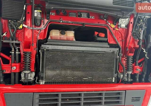 Червоний Вольво FH 13, об'ємом двигуна 0 л та пробігом 780 тис. км за 35500 $, фото 33 на Automoto.ua