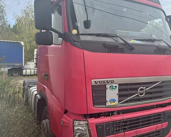 Красный Вольво FH 13, объемом двигателя 0 л и пробегом 620 тыс. км за 23999 $, фото 4 на Automoto.ua