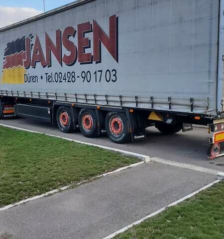 Красный Вольво FH 13, объемом двигателя 12.9 л и пробегом 825 тыс. км за 43000 $, фото 9 на Automoto.ua