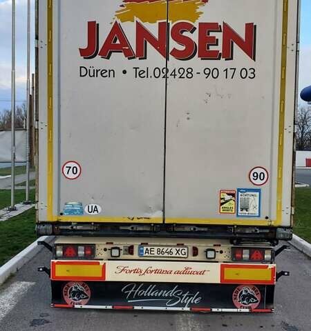 Красный Вольво FH 13, объемом двигателя 12.9 л и пробегом 825 тыс. км за 43000 $, фото 7 на Automoto.ua