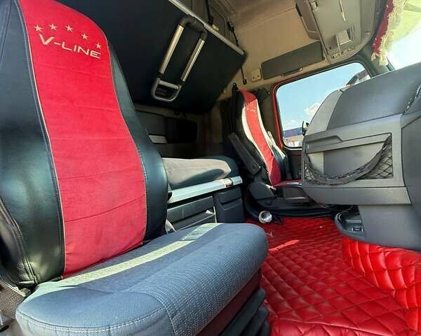 Червоний Вольво FH 13, об'ємом двигуна 12.78 л та пробігом 1 тис. км за 18500 $, фото 56 на Automoto.ua