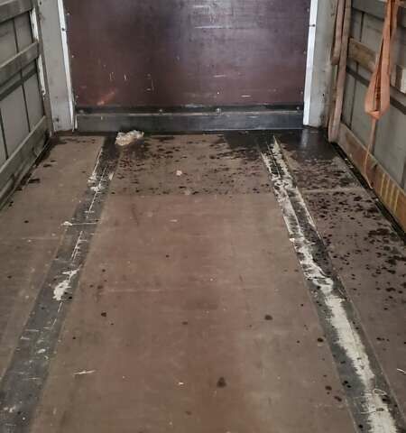 Красный Вольво FH 13, объемом двигателя 12.9 л и пробегом 825 тыс. км за 43000 $, фото 35 на Automoto.ua