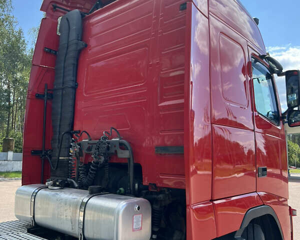 Красный Вольво FH 13, объемом двигателя 12.8 л и пробегом 1 тыс. км за 21000 $, фото 13 на Automoto.ua