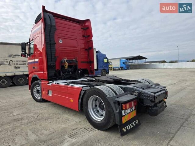 Червоний Вольво FH 13, об'ємом двигуна 12.7 л та пробігом 999 тис. км за 26247 $, фото 2 на Automoto.ua