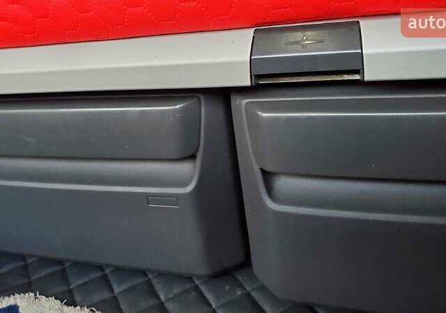 Красный Вольво FH 13, объемом двигателя 12.9 л и пробегом 825 тыс. км за 43000 $, фото 27 на Automoto.ua