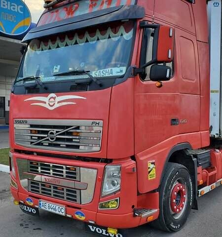 Красный Вольво FH 13, объемом двигателя 12.9 л и пробегом 825 тыс. км за 43000 $, фото 14 на Automoto.ua