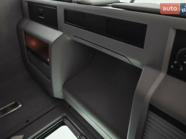 Червоний Вольво FH 13, об'ємом двигуна 12.78 л та пробігом 905 тис. км за 23500 $, фото 14 на Automoto.ua