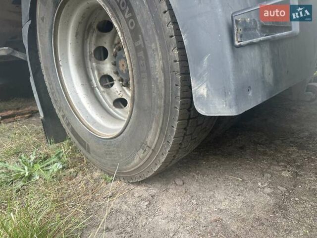 Красный Вольво FH 13, объемом двигателя 0 л и пробегом 620 тыс. км за 23999 $, фото 9 на Automoto.ua