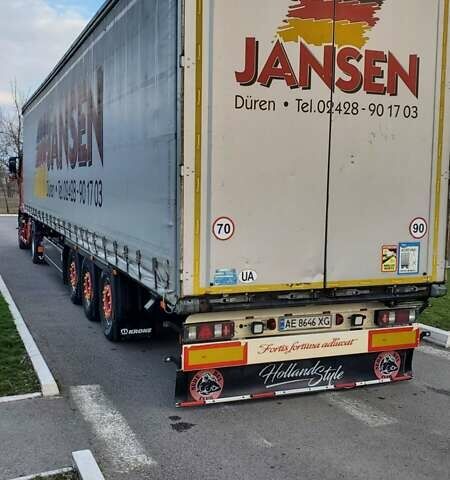 Красный Вольво FH 13, объемом двигателя 12.9 л и пробегом 825 тыс. км за 43000 $, фото 8 на Automoto.ua