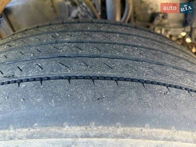 Червоний Вольво FH 13, об'ємом двигуна 12.78 л та пробігом 1 тис. км за 18500 $, фото 23 на Automoto.ua