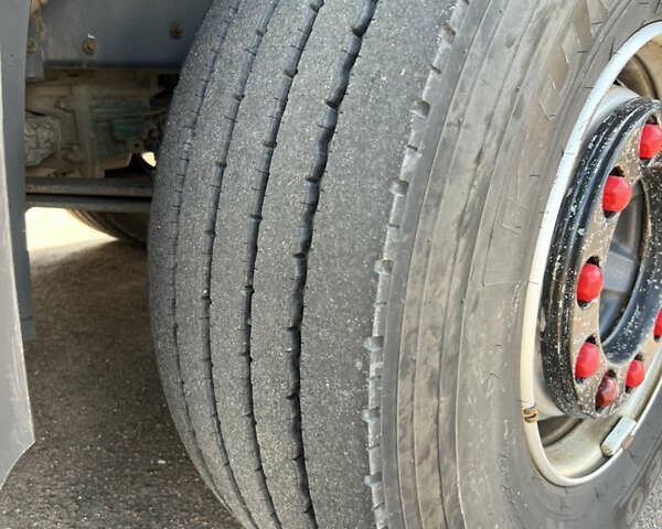 Красный Вольво FH 13, объемом двигателя 12.8 л и пробегом 1 тыс. км за 21000 $, фото 8 на Automoto.ua