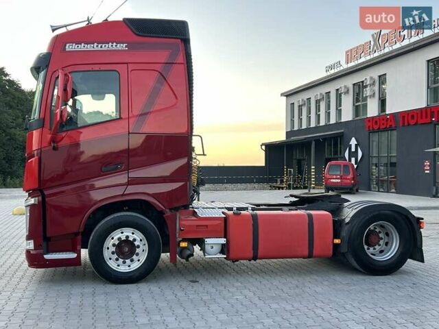Красный Вольво FH 13, объемом двигателя 12 л и пробегом 866 тыс. км за 27999 $, фото 3 на Automoto.ua