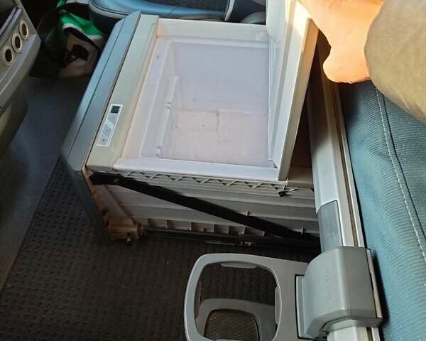Красный Вольво FH 13, объемом двигателя 12.78 л и пробегом 80 тыс. км за 25000 $, фото 4 на Automoto.ua