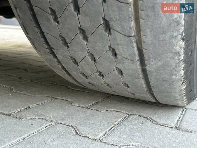 Червоний Вольво FH 13, об'ємом двигуна 12 л та пробігом 866 тис. км за 27999 $, фото 26 на Automoto.ua