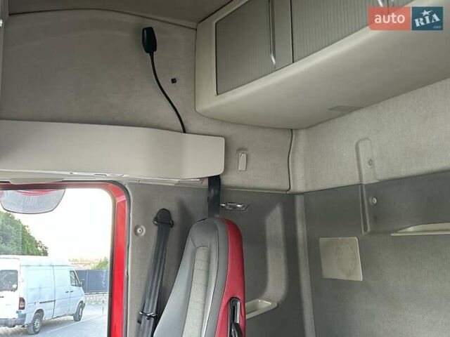 Червоний Вольво FH 13, об'ємом двигуна 12 л та пробігом 866 тис. км за 27999 $, фото 38 на Automoto.ua