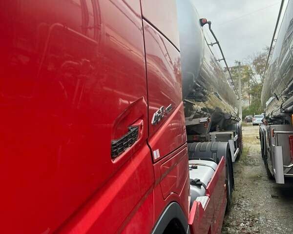 Красный Вольво FH 13, объемом двигателя 12.9 л и пробегом 957 тыс. км за 32000 $, фото 5 на Automoto.ua