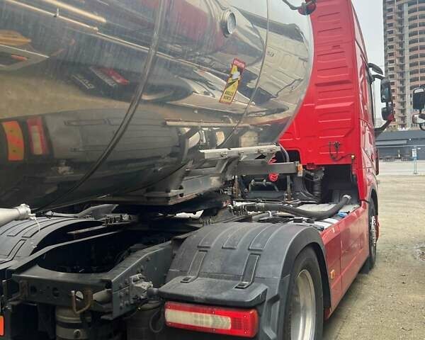 Красный Вольво FH 13, объемом двигателя 12.9 л и пробегом 957 тыс. км за 32000 $, фото 9 на Automoto.ua