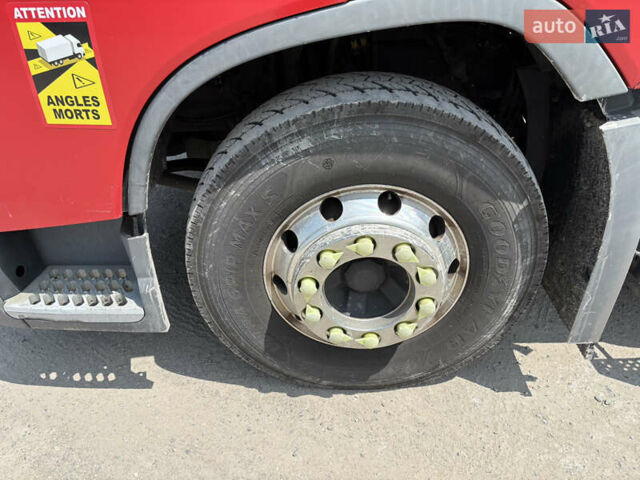 Красный Вольво FH 13, объемом двигателя 12.9 л и пробегом 812 тыс. км за 34900 $, фото 47 на Automoto.ua