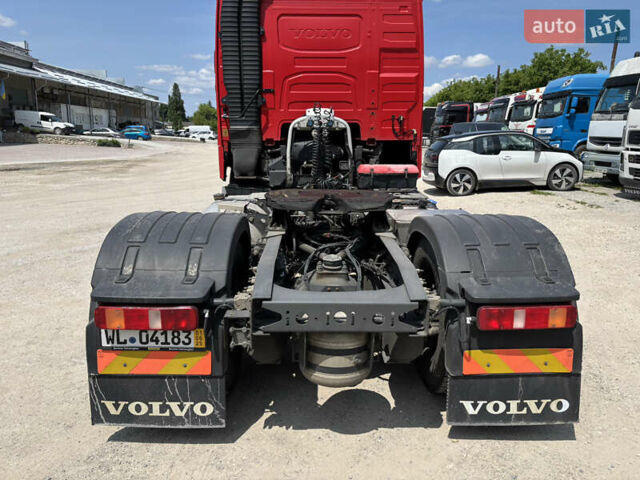 Красный Вольво FH 13, объемом двигателя 12.9 л и пробегом 812 тыс. км за 34900 $, фото 41 на Automoto.ua