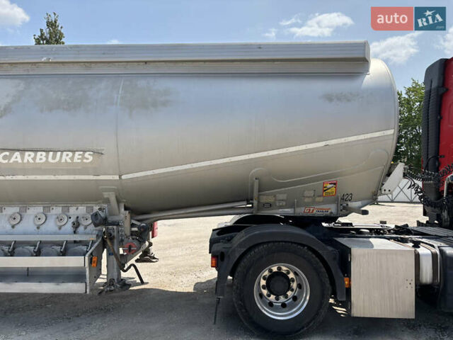 Красный Вольво FH 13, объемом двигателя 12.9 л и пробегом 812 тыс. км за 34900 $, фото 4 на Automoto.ua