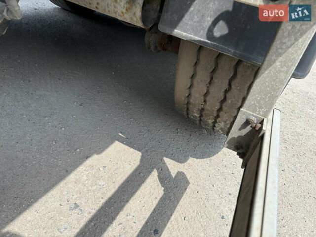 Красный Вольво FH 13, объемом двигателя 12.9 л и пробегом 812 тыс. км за 34900 $, фото 18 на Automoto.ua