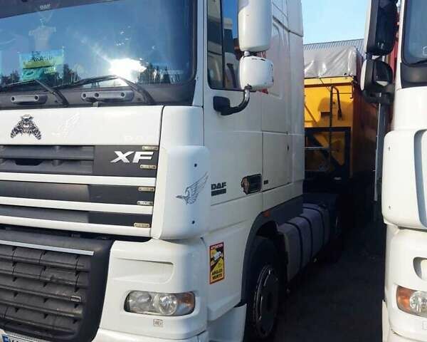 Красный Вольво FH 13, объемом двигателя 12.78 л и пробегом 750 тыс. км за 45000 $, фото 14 на Automoto.ua