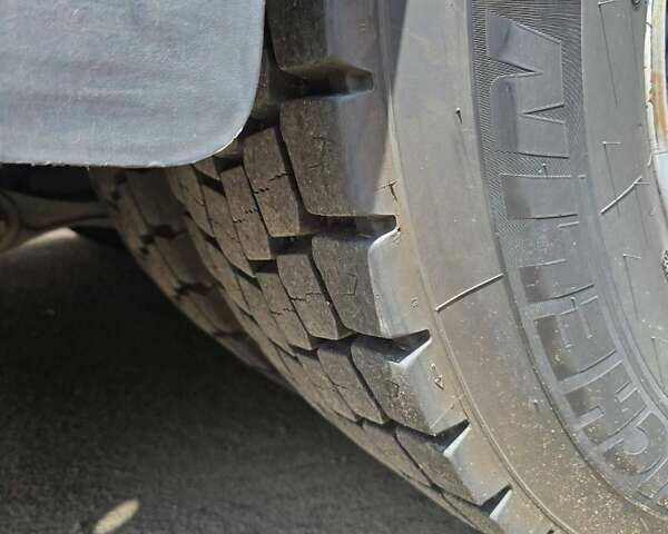 Красный Вольво FH 13, объемом двигателя 12.9 л и пробегом 710 тыс. км за 55000 $, фото 17 на Automoto.ua