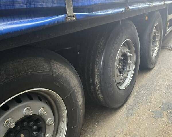 Красный Вольво FH 13, объемом двигателя 12.9 л и пробегом 710 тыс. км за 55000 $, фото 16 на Automoto.ua